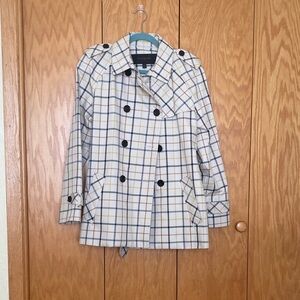 Wonderful short trench coat